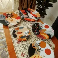 دیوارکوب برجسته و مگنت و ظروف تزیینی سفالی