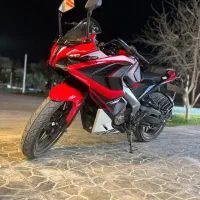 Rs 200 نیوفیس