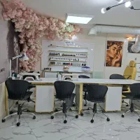 اجاره  صندلی رنگومش،کراتین تختمژه ومیزناخن