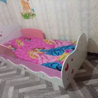 تخت خواب به توشگ   کمد لباس
