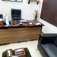 وکیل پایه یک دادگستری و مشاور حقوقی (۱۸ سال سابقه)