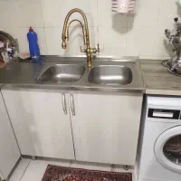کابینت تمیز درحد نو همراه سینک وهودوآبچکان