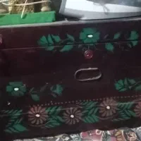 چمدون اهنی قدیمی سالم و نو