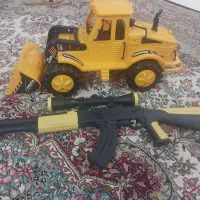 اسباب بازی تراکتور سایزبزرگ وتفنگ صدادار