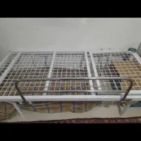 تخت آهنی
