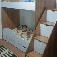 تخت دو طبقه