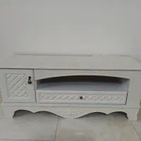 میز تلویزیون سفید