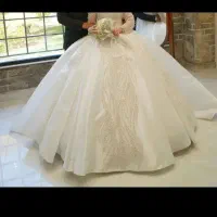 فروش لباس و تاج و تور عروس
