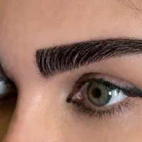 کاشت مو و ابرو با نتیجه ی طبیعی