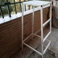 چهار پایه فلزی