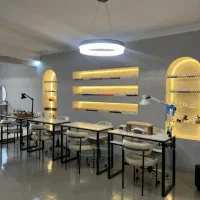 اجاره میز ناخن به ناخن کار حرفه ای