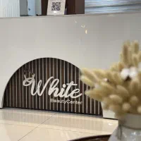 اپراتور لیزر خانم