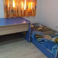 تخت نوزاد نوجوان همراه پا تختی