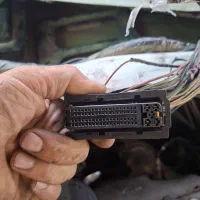 شاگرد سیمکشی وبرق خودرو