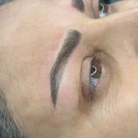 مدل میکروبلیدینگ ابرو