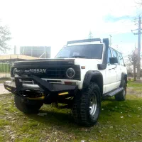 پاترول چهار درب شیش سیلندر