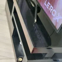 میز تلویزیون شیک و نو  میز وسط مبلی بسیار تمیز