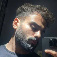 پارتنر ورزش والیبال.فوتبال.بسکتبال.بدمینتون.هرچی