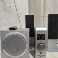 دو عدد اسپیکر ، اسپیکر microlab مدل 6322R و معمولی