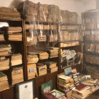 فروش و خریدار کتاب قدیمی مجله قدیمی اوراق