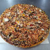 نیروی کار فست فود (پیک موتوری و آماده سازی )