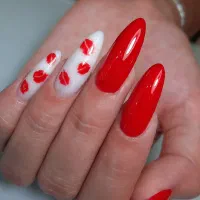 کاشت ترمیم و لمینت هر مدل ناخن