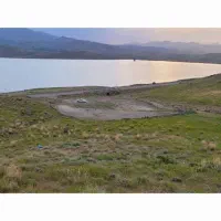 مشارکت در ساخت سفره خونه وبومگردی در سد کلان ملایر