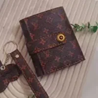 چرم دست دوز