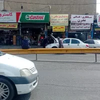 شاگرد مکانیک و شاگرد باطری ساز با جای خواب
