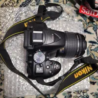 Nikon D5300 در حد نو لنز 18-55 فول پک
