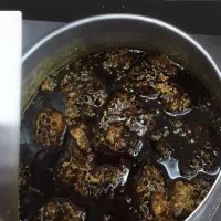 عسل وحشی سیاه صخره