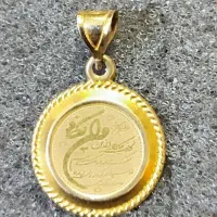 طلا بدون اجرت و نو با فاکتور 200 بالای تابلو