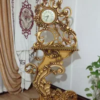 ساعت ایستاده طلایی