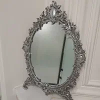 آینه و شمعدان سالم و تمیز در فاز یک مهرشهر