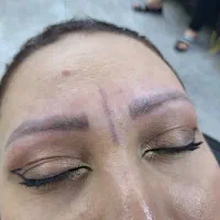 میکرو و فیبروز ابرو و خط چشم دائم