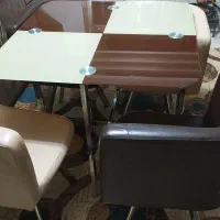 میز غذا خوری (چهار نفره) کار کرده