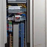 طراحی و عیب یابی انواع تابلو های برقی