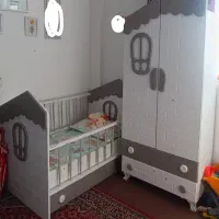 تختخواب و کمد بچگانه