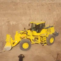 حفر استخر برای ذخیره آب کشاورزی