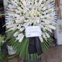 دسته تاج گل کد ۳۴۵ ترحیمی بزای عرض تسلیت کد۳۴