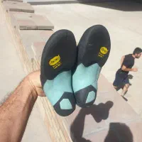 کفش سنگنوردی حرفه ای ۳۳ الی ۳۴ برند tenaya