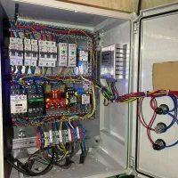 برقکار صنعتی ژنراتور موتور برق پنل و سانورتر
