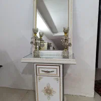 آینه و شمعدان ، کنسول