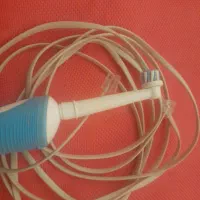 مسواک برقی استفاده نشده.   توافقی