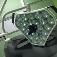 چراغ اتاق عمل سیالتیک sim.led.5000sc