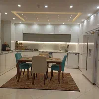 نهار خوری چهار نفره در حد نو