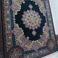 فرش و پشتی