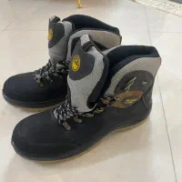 کفش کوه و برق