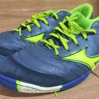 کفش فوتسال سایز ۴۲