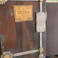 گاو صندوق آنتیک جواهر فروشی